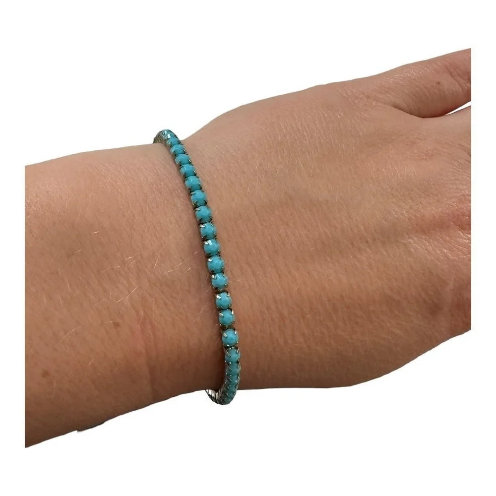 Beaded Silver Tone Emerald Bracelet Elastic One Size Nickel Free Fashion Jewelry